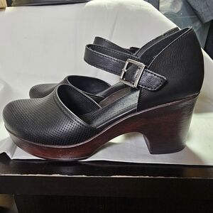 b.o.c. Born Concept Gia Clog